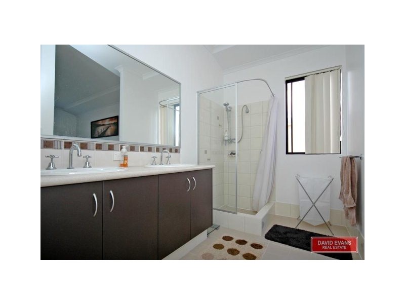 17 Hopewell Pass, Carramar WA 6031