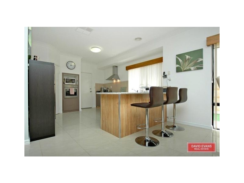 17 Hopewell Pass, Carramar WA 6031