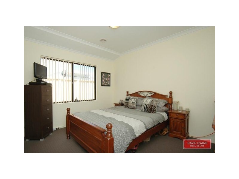 17 Hopewell Pass, Carramar WA 6031