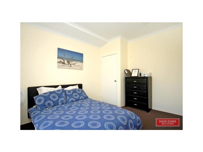 17 Hopewell Pass, Carramar WA 6031