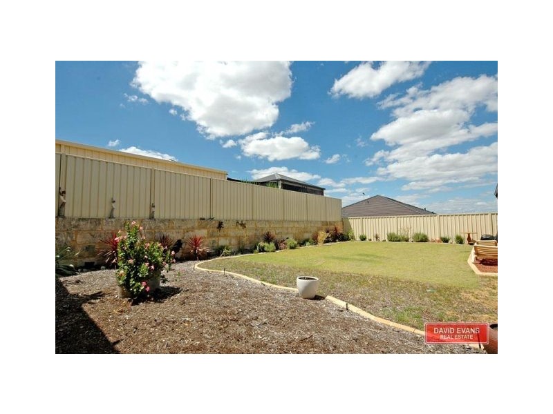 17 Hopewell Pass, Carramar WA 6031