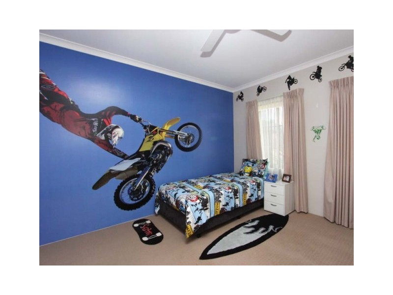 11 Narrien Loop, Hocking WA 6065