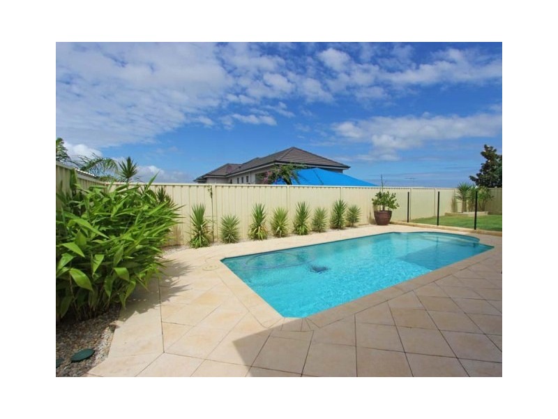 11 Narrien Loop, Hocking WA 6065