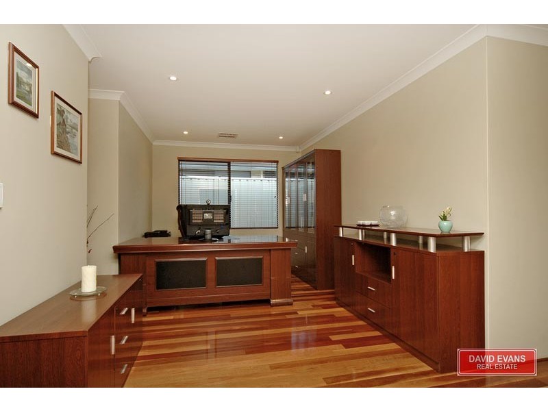 27 Donnelly Ramble, Wanneroo WA 6065