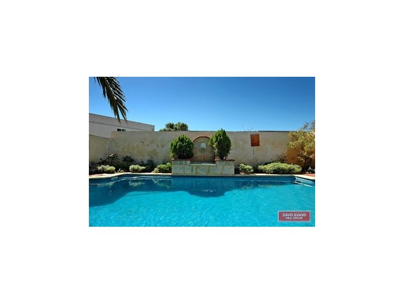 31 Sovereign Drive, Two Rocks WA 6037