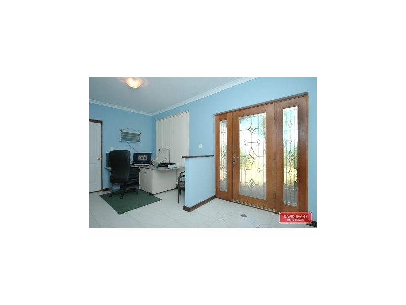 31 Sovereign Drive, Two Rocks WA 6037