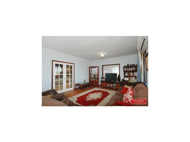 31 Sovereign Drive, Two Rocks WA 6037