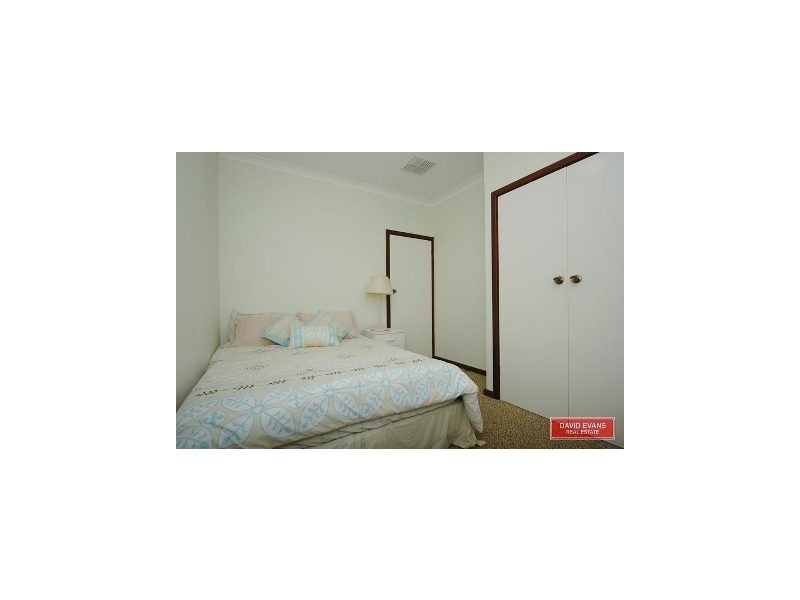 31 Sovereign Drive, Two Rocks WA 6037