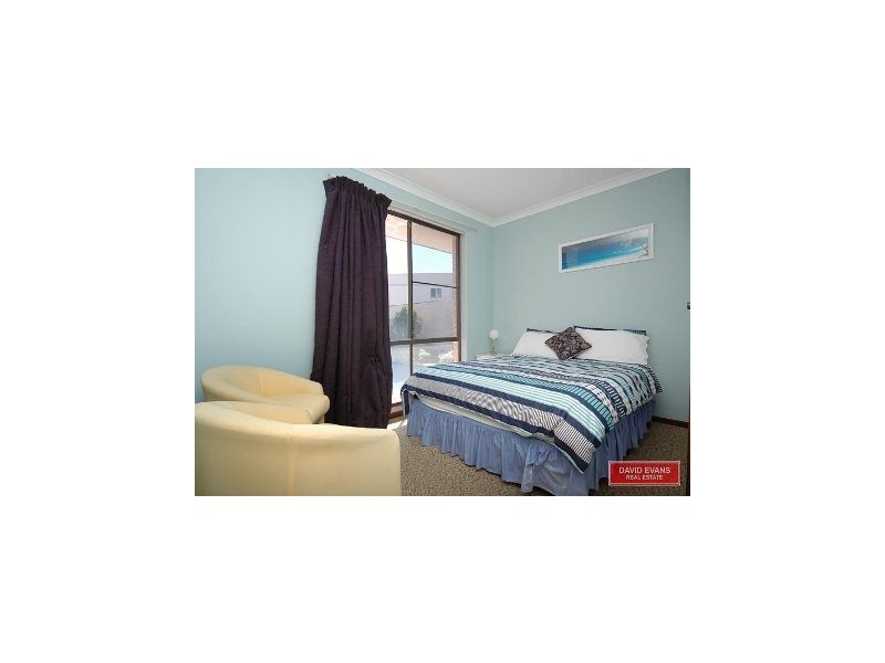 31 Sovereign Drive, Two Rocks WA 6037