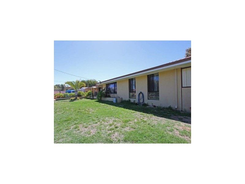 4 Bagley Road, Warwick WA 6024