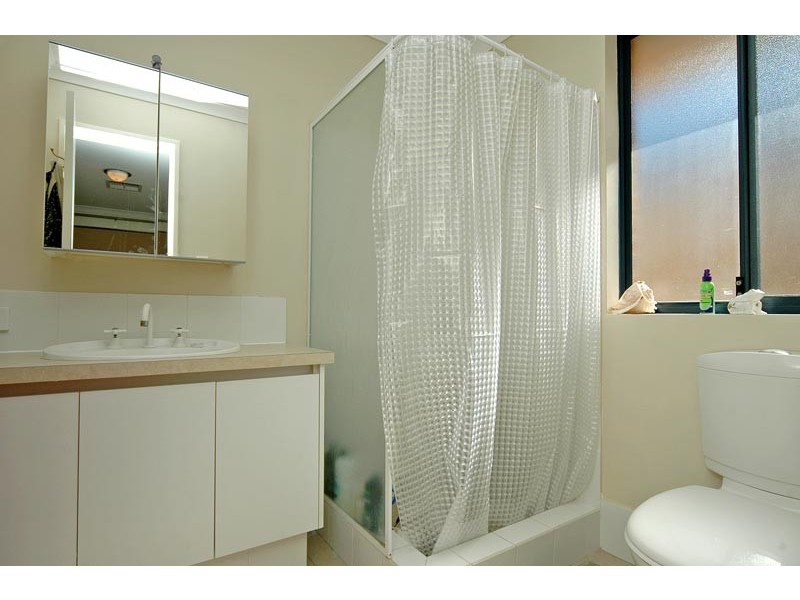 39 Shiralee Bend, Carramar WA 6031