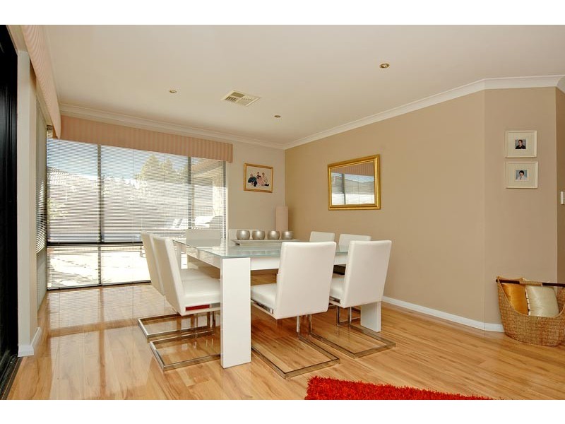 14 Kirkimbie Street, Carramar WA 6031