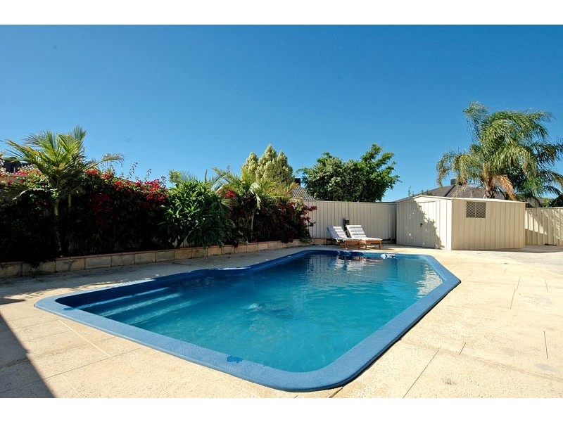 14 Kirkimbie Street, Carramar WA 6031