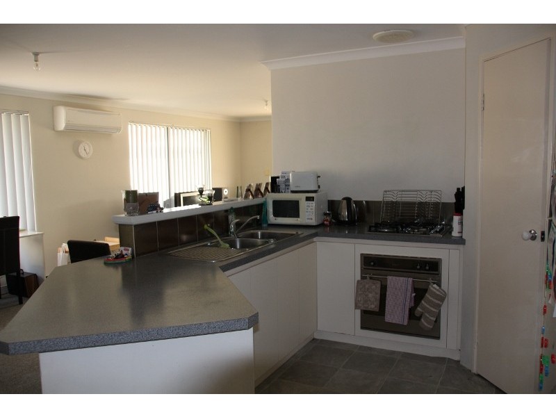 10 Alveley Loop, Butler WA 6036