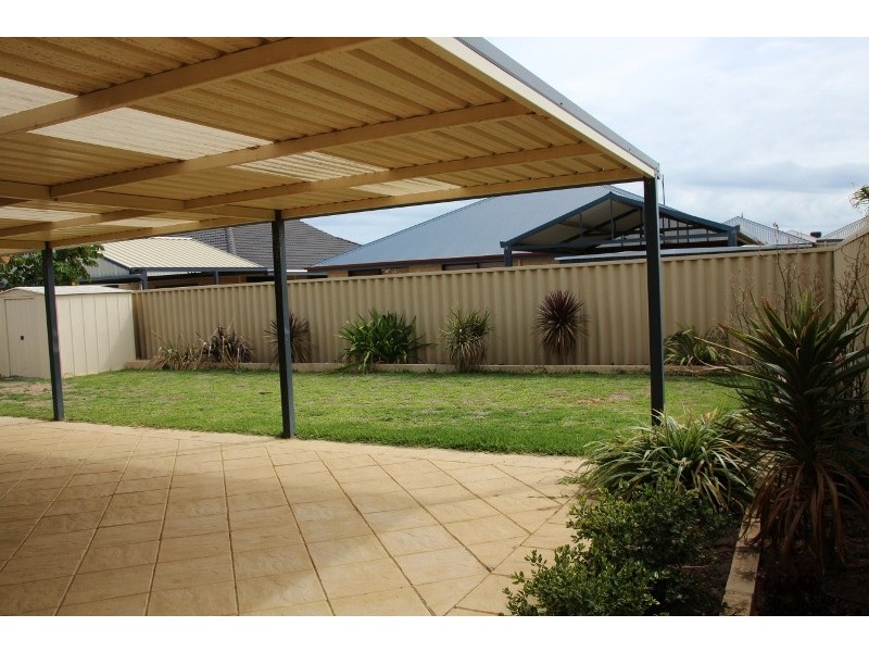 10 Alveley Loop, Butler WA 6036