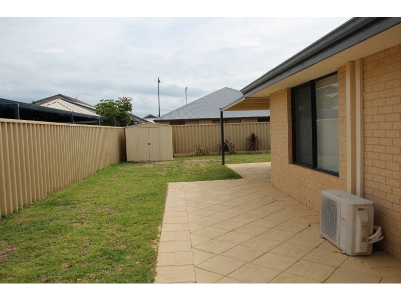 10 Alveley Loop, Butler WA 6036