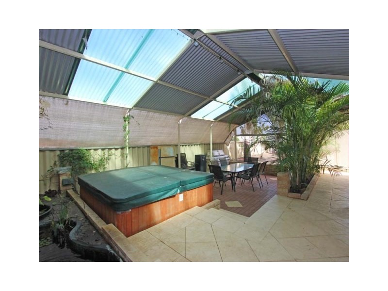 5 Danja Rise, Hocking WA 6065