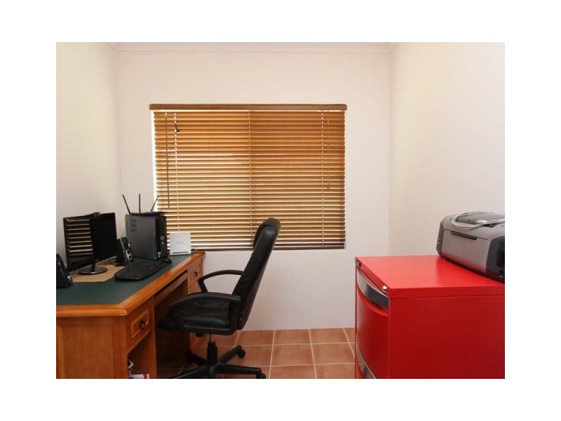 30 Benjamin Cres, Tapping WA 6065