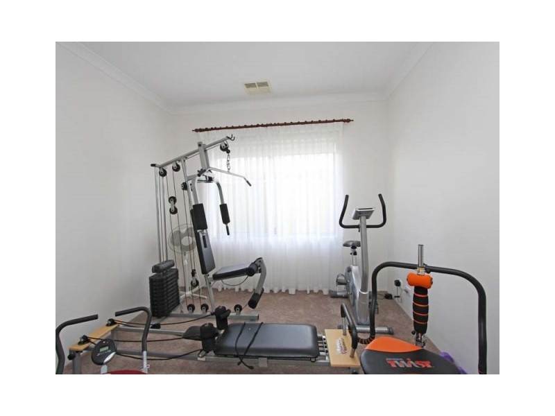 30 Benjamin Cres, Tapping WA 6065