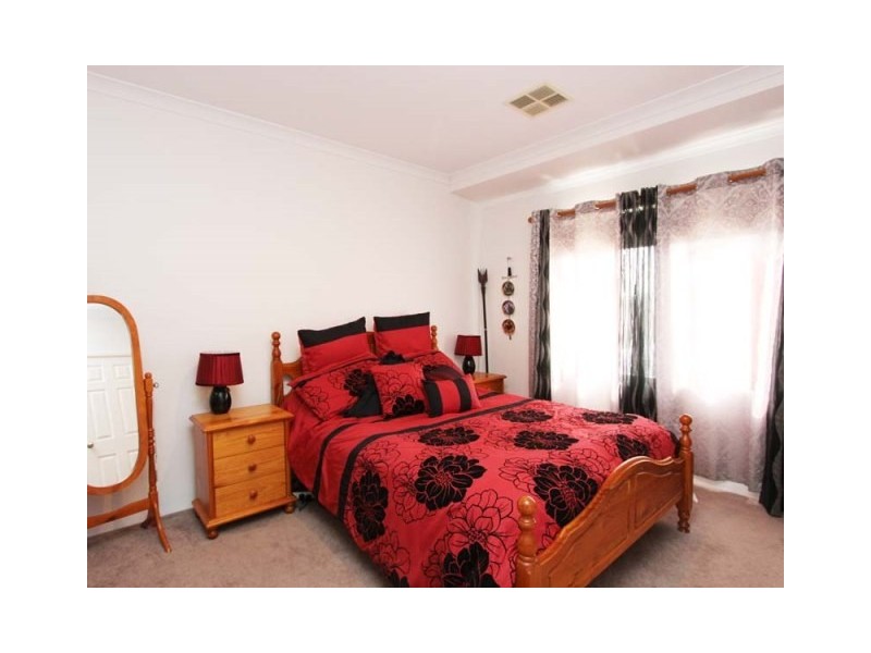 30 Benjamin Cres, Tapping WA 6065