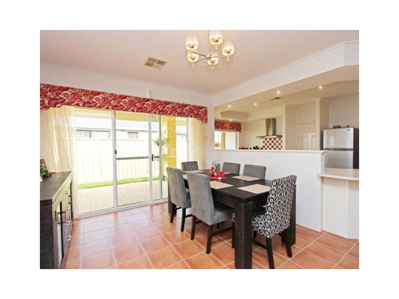 30 Benjamin Cres, Tapping WA 6065
