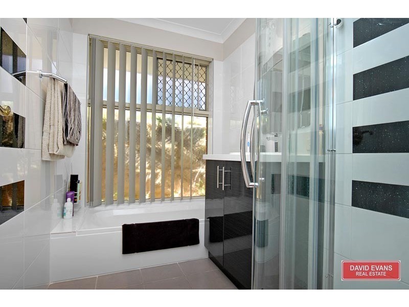 4 Tripoli Mews, Currambine WA 6028