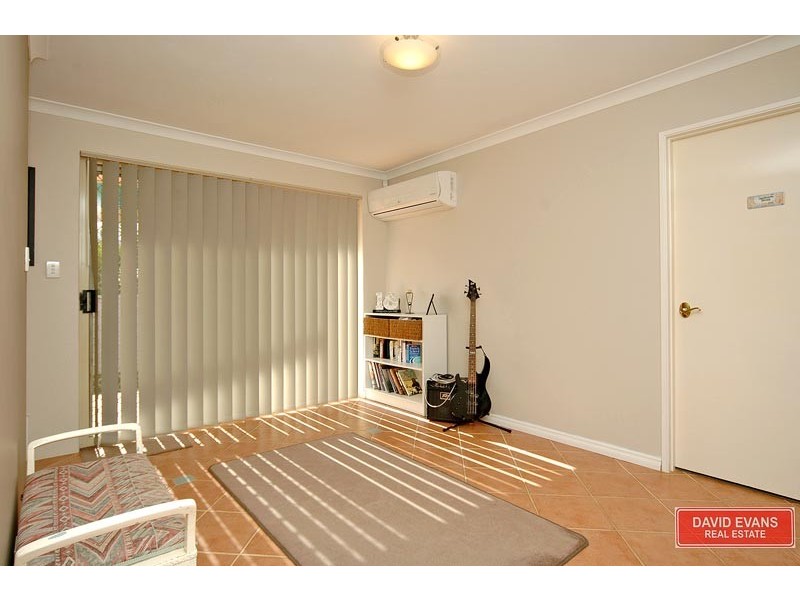 4 Tripoli Mews, Currambine WA 6028