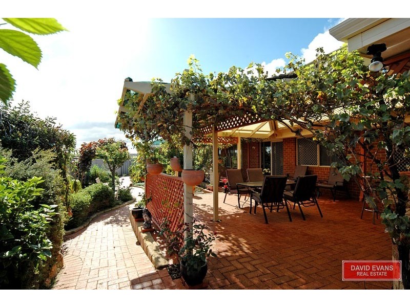 4 Tripoli Mews, Currambine WA 6028