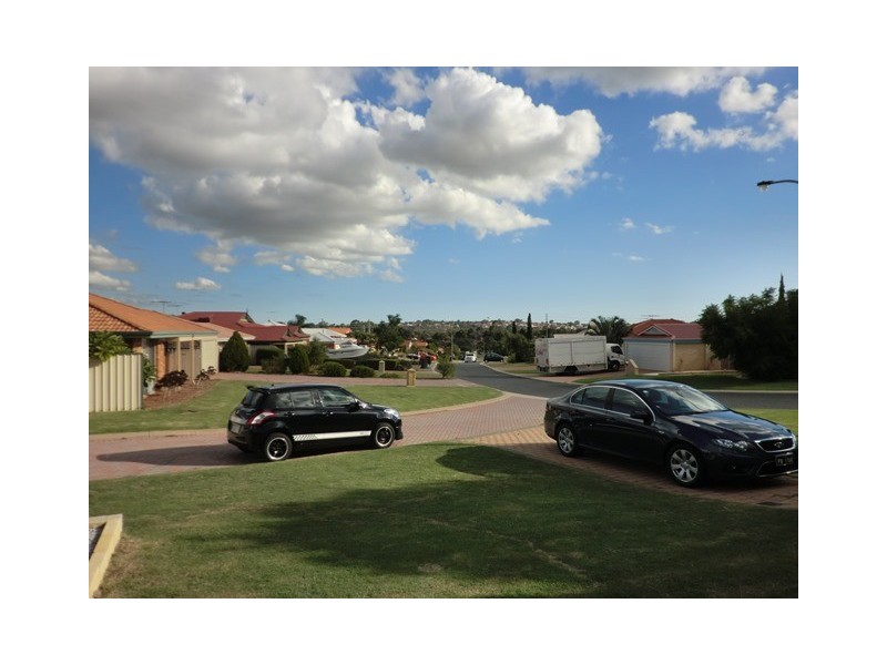 30 COMBEWOOD LOOP, Carramar WA 6031