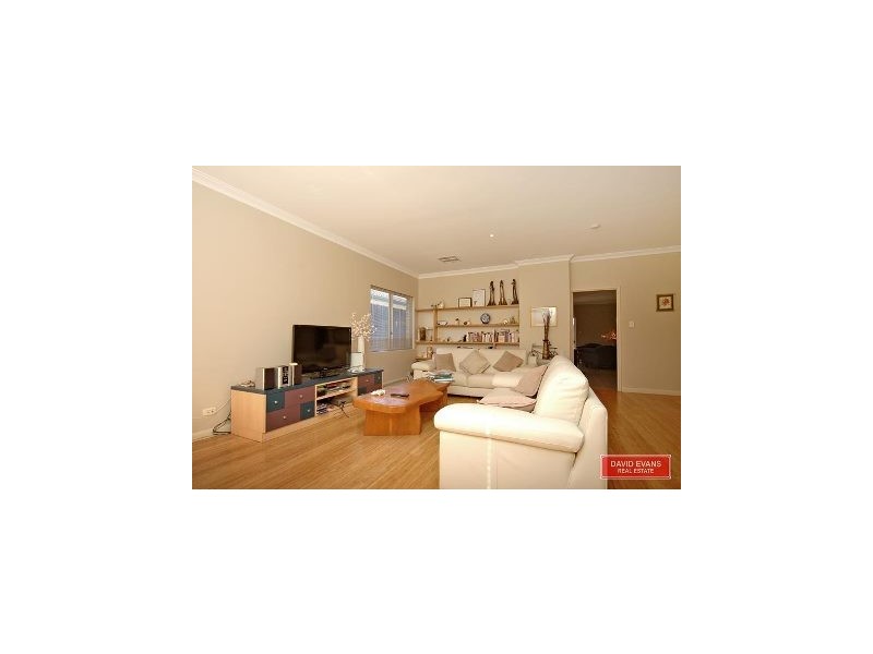 32 Rio Marina Way, Mindarie WA 6030