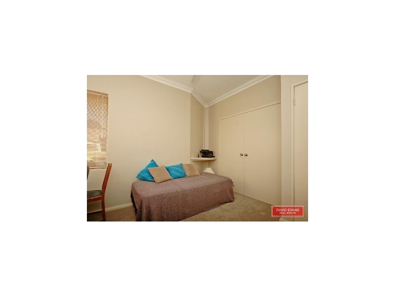 32 Rio Marina Way, Mindarie WA 6030