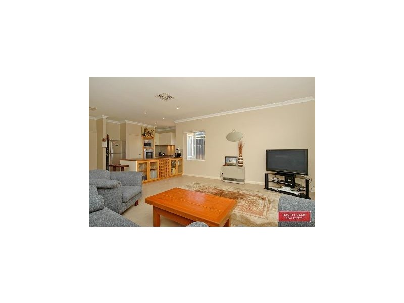 32 Rio Marina Way, Mindarie WA 6030