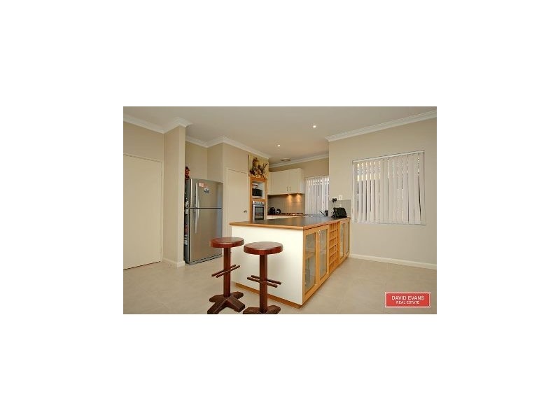 32 Rio Marina Way, Mindarie WA 6030