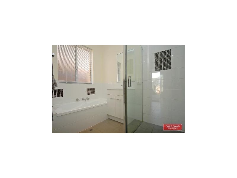 32 Rio Marina Way, Mindarie WA 6030