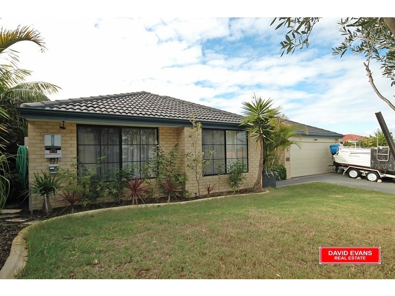 6 Evans Place, Two Rocks WA 6037