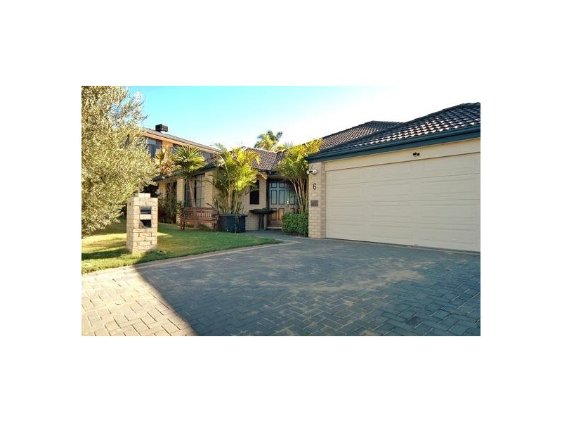 6 Evans Place, Two Rocks WA 6037