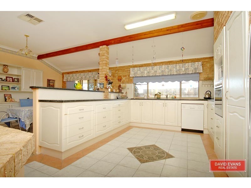 16 TENGGARA AVENUE, Two Rocks WA 6037