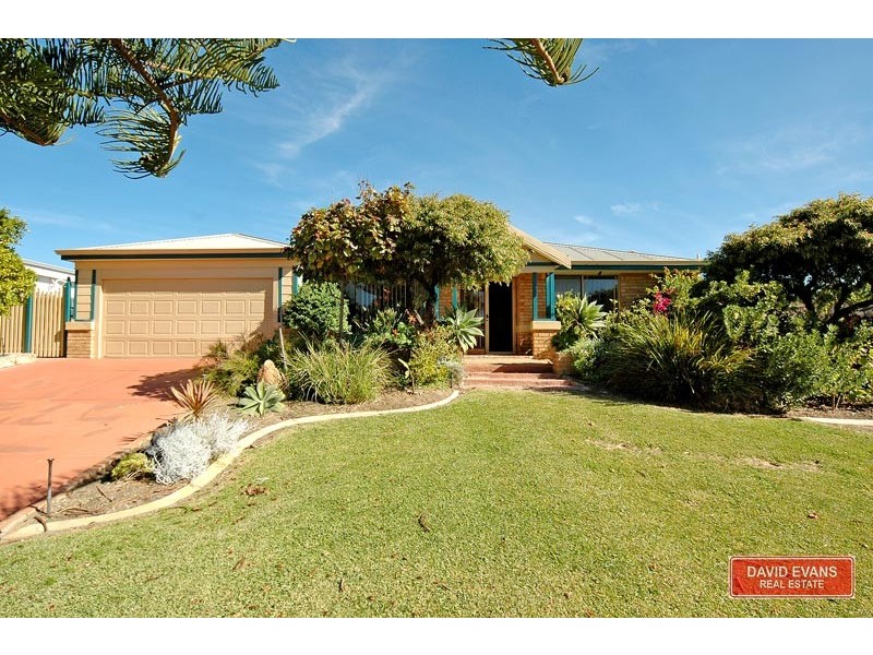 16 TENGGARA AVENUE, Two Rocks WA 6037