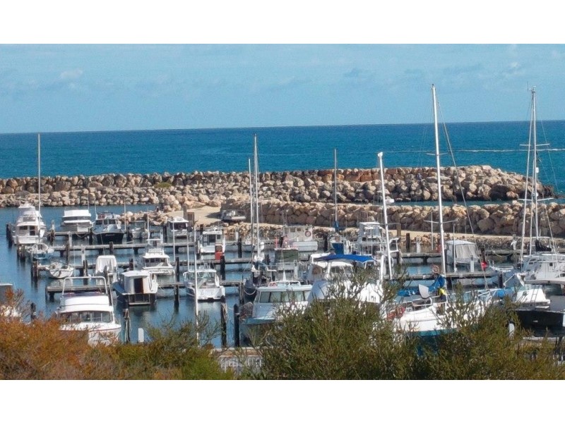 16 TENGGARA AVENUE, Two Rocks WA 6037