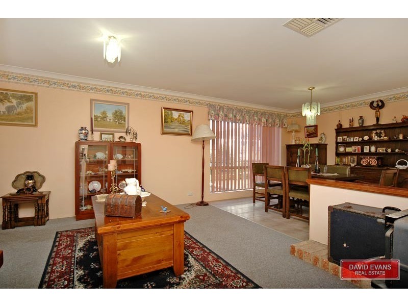 16 TENGGARA AVENUE, Two Rocks WA 6037