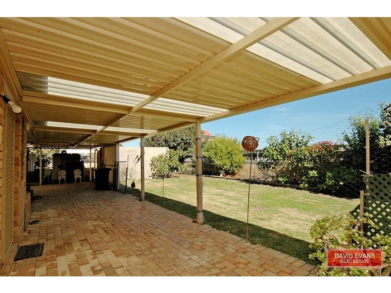 16 TENGGARA AVENUE, Two Rocks WA 6037