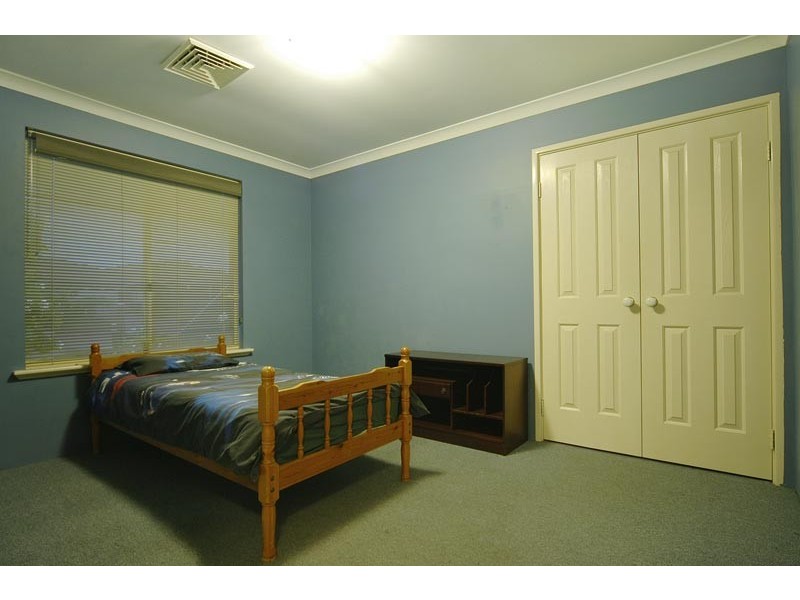 15 Sheringham Retreat, Currambine WA 6028