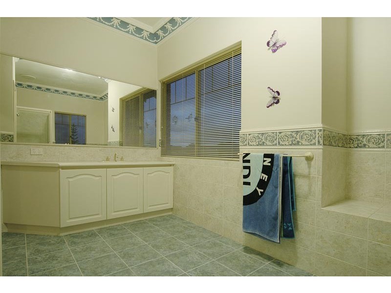 15 Sheringham Retreat, Currambine WA 6028