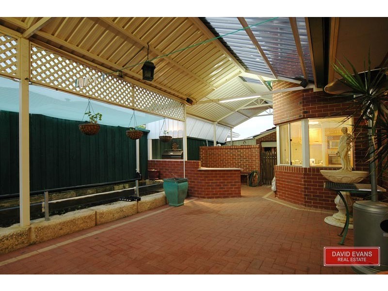 15 Sheringham Retreat, Currambine WA 6028