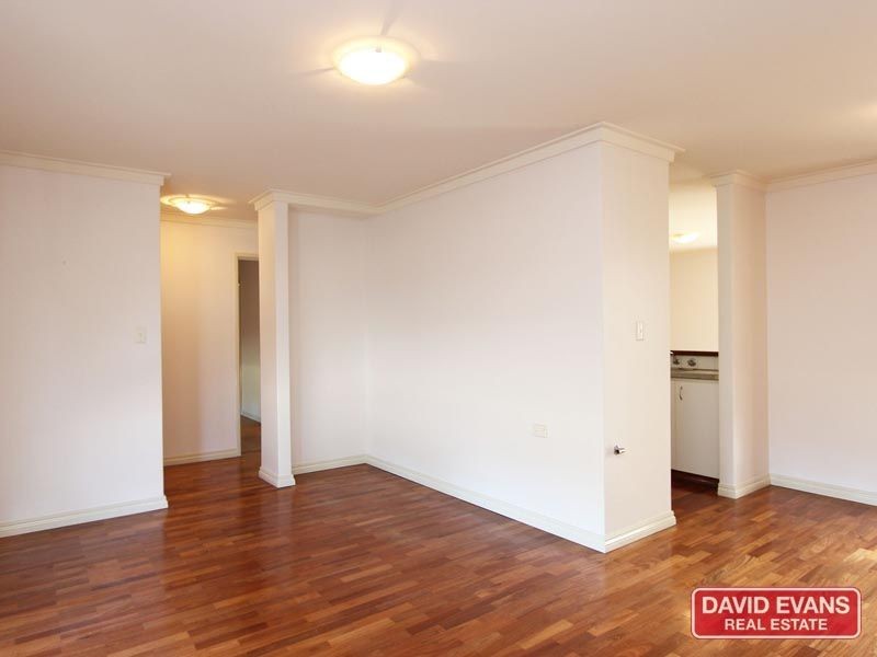 2 BERKSHIRE DRIVE, Beldon WA 6027