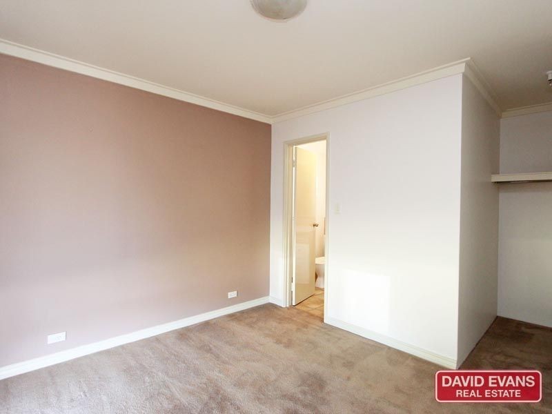 2 BERKSHIRE DRIVE, Beldon WA 6027