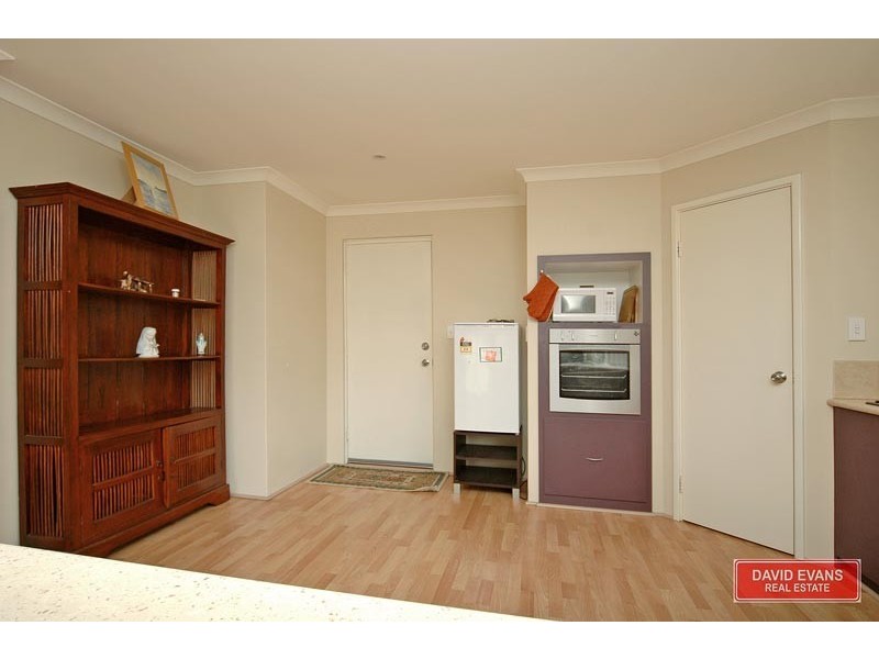 44 Cheriton Drive, Carramar WA 6031