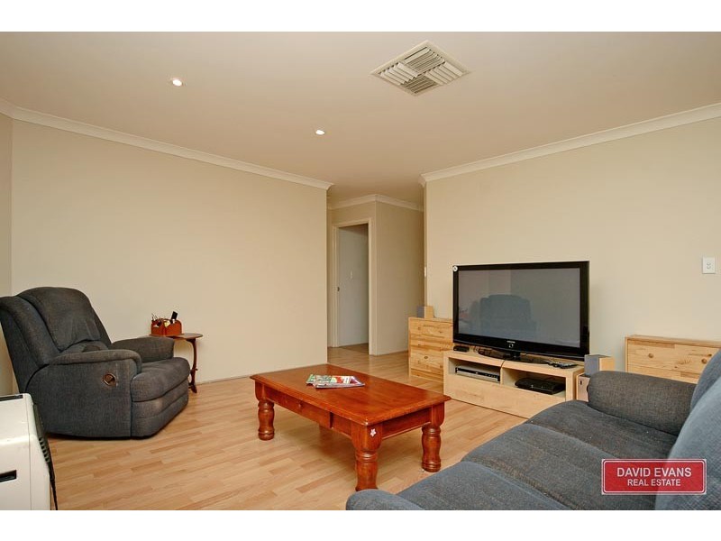 44 Cheriton Drive, Carramar WA 6031