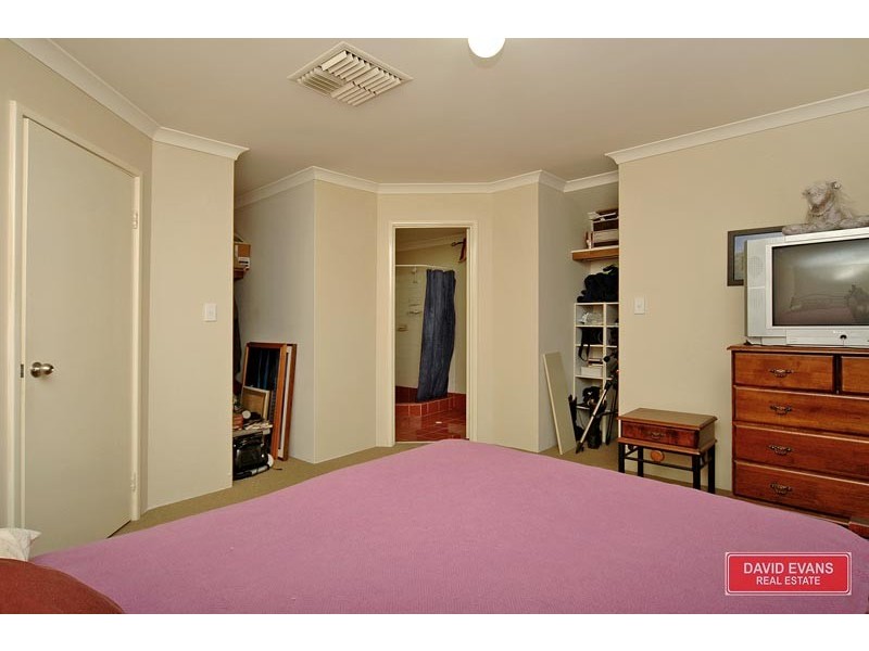 44 Cheriton Drive, Carramar WA 6031