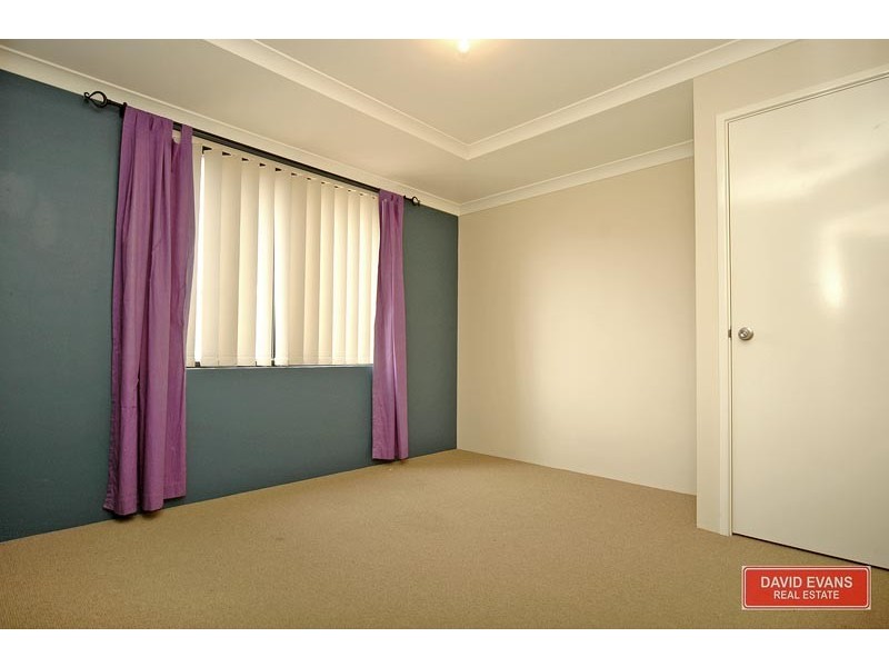 44 Cheriton Drive, Carramar WA 6031